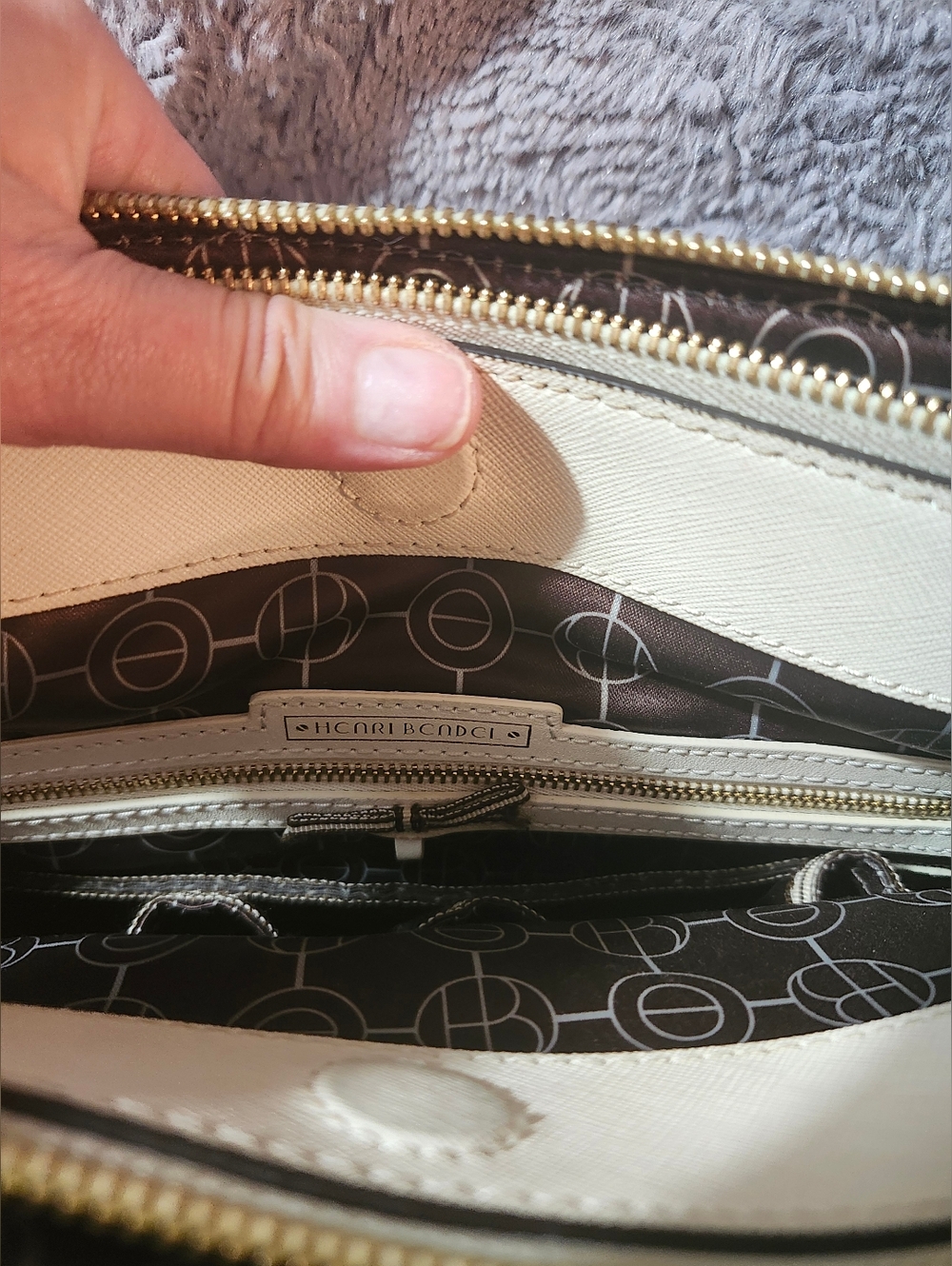 Henri Bendel Off White Saffiano Leather Structured Dual Handle Tote W Strap, EUC - Picture 3 of 16